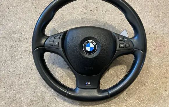 BMW X6 E71 Steering wheel 6787815 6780476