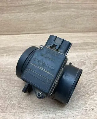 Ford Focus Mass air flow meter 98AB12B579DA 5175027