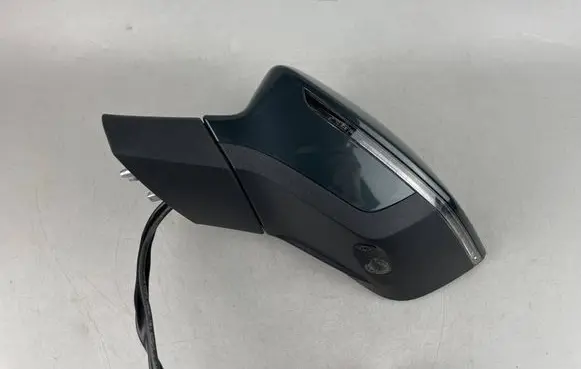 Seat Ateca Front door electric wing mirror E90411353