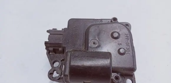 Dodge Grand Caravan Air flap motor/actuator M8679001