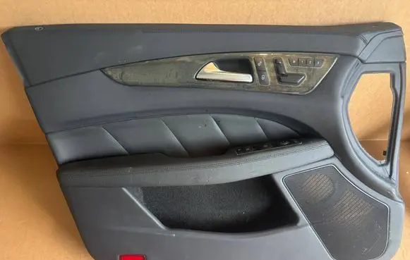 Mercedes-Benz CLS C218 X218 Front door card panel trim A2187200528