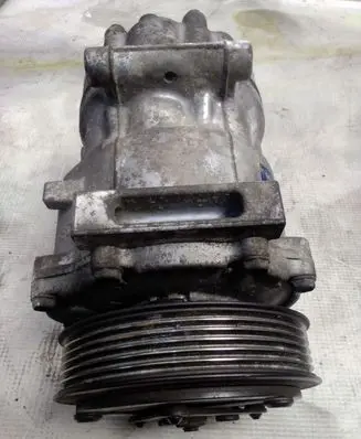 Volvo V50 Air conditioning (A/C) compressor (pump) 31291881 SD7V16