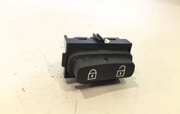 Volvo S80 Central locking switch button 30710476 03451610