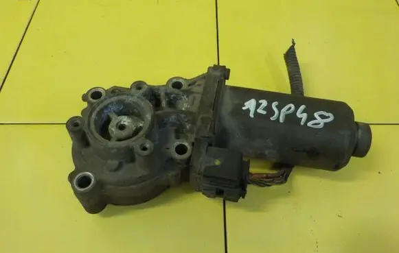 Land Rover Discovery 3 - LR3 Other gearbox part 0130008508