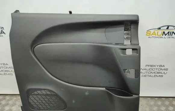Chrysler Pacifica Sliding door card 
