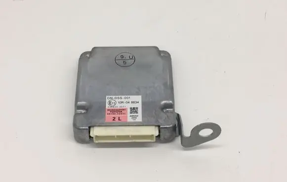 Toyota RAV 4 (XA40) Other control units/modules 8815042021 0368003071 10R048634