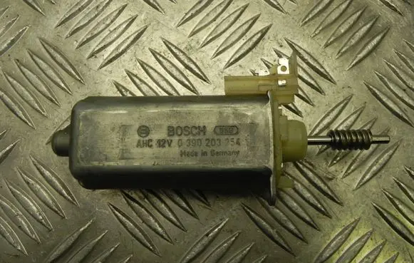 Mercedes-Benz S W221 Seat adjustment motor 0390203254 V1069