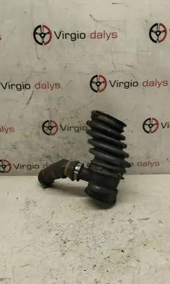 Volvo V60 Turbo air intake inlet pipe/hose AV616C784AE