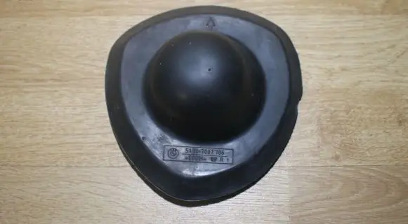 BMW X5 E53 Rear strut damper dust cover boot 7007786