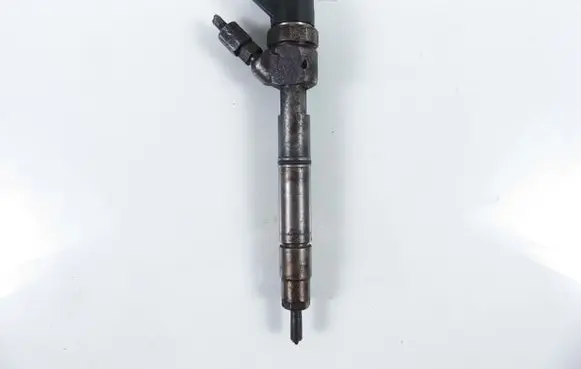 Mercedes-Benz Vaneo W414 Fuel injector 6680700887 0445110090