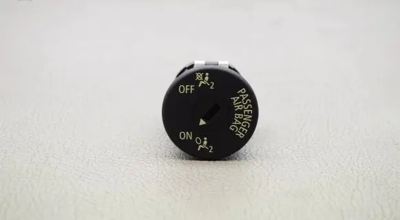 BMW 5 F10 F11 Passenger airbag on/off switch 9196886