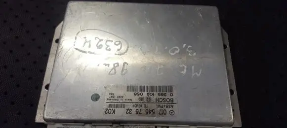 Mercedes-Benz E W210 ESP (stability system) control unit 0175457532 0265109056