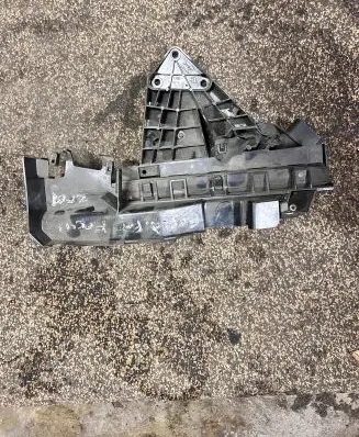 Ford C-MAX I Rear door lock 240000100