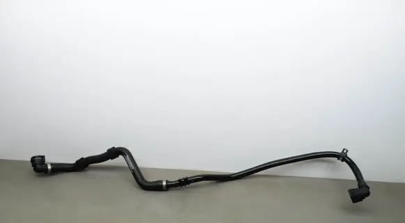 Mercedes-Benz GLC X253 C253 Engine coolant pipe/hose A2535012300