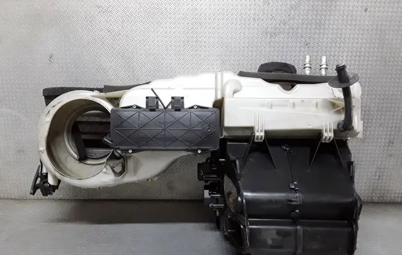 Volvo V70 Interior heater climate box assembly P30676516