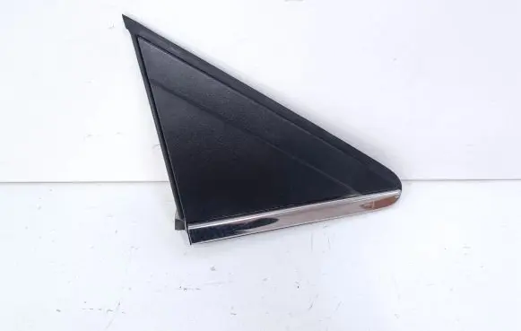 Chrysler Town u0026 Country V Fender end trim 1BE42TRMAA
