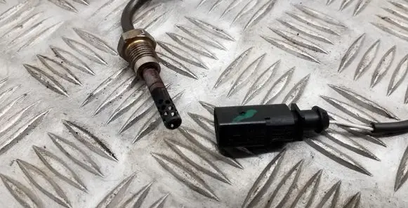 Audi A5 8T 8F Exhaust gas temperature sensor 059906088A
