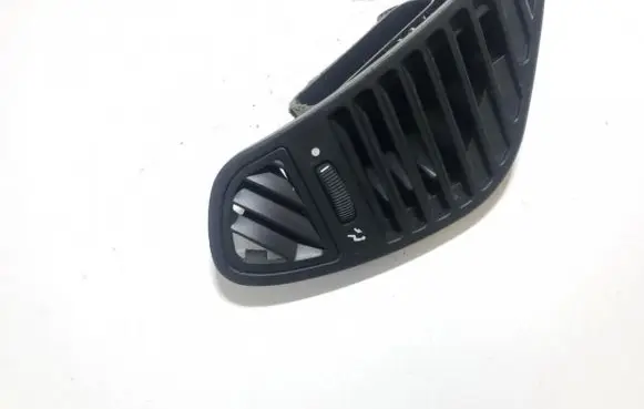 Alfa Romeo 156 Dash center air vent grill