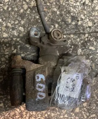 Mercedes-Benz B W245 Rear brake caliper