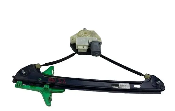 Volkswagen Golf VII Rear door window regulator with motor 5G4839462C