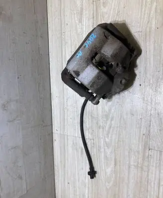 Mercedes-Benz C W204 Front brake caliper 29528