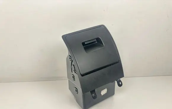 BMW 5 E60 E61 Glove box 7156225