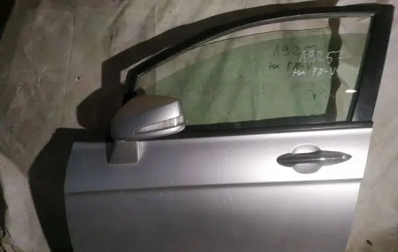 Honda FR-V Front door PILKOS