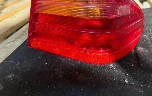 Mercedes-Benz E W210 Rear/tail lights A2108204464 197202 A2108204