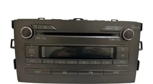 Toyota Auris 150 Radio/CD/DVD/GPS head unit 8612002520 SF604331