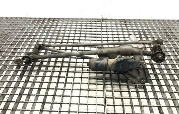 Front wiper linkage and motor