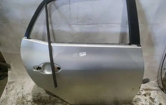 Toyota Auris 150 Rear door PILKOS