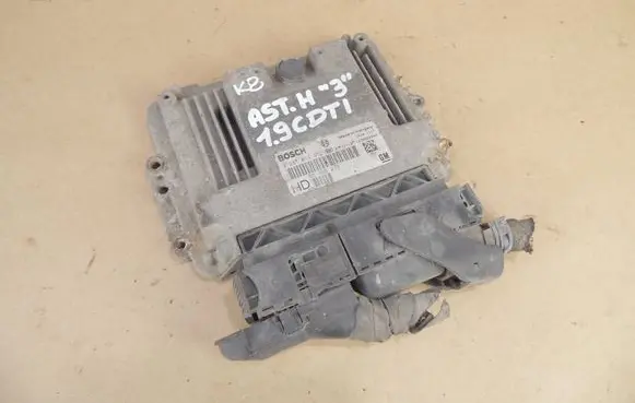 Opel Astra H Engine control unit/module 0281014452 55566279 1039S22942
