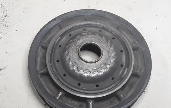Renault Megane II Crankshaft pulley C27953