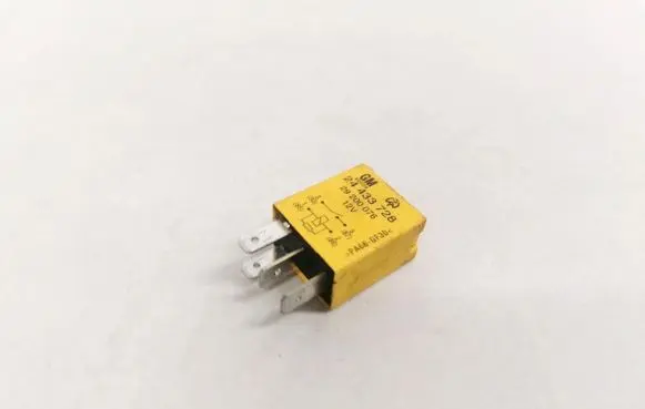 Opel Zafira A Other relay 24433728 29200076