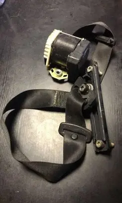 BMW X5 E53 Front seatbelt 8248029