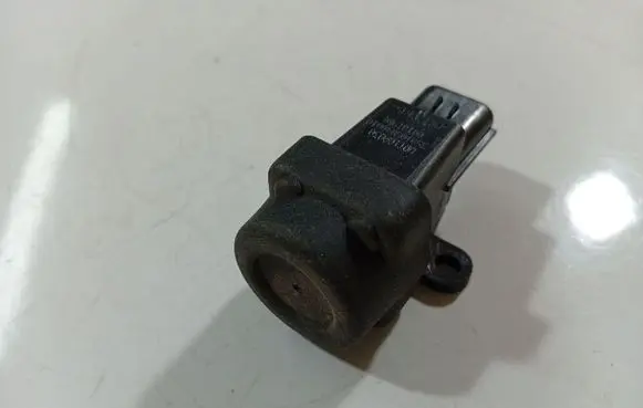Honda FR-V Fuel cut-off switch U0T100030