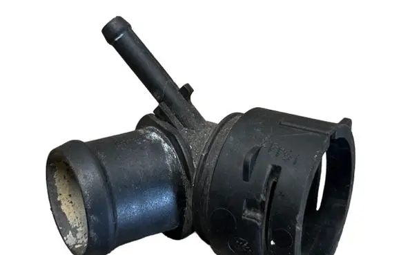 Volkswagen PASSAT B6 Engine coolant pipe/hose 6Q0122291E