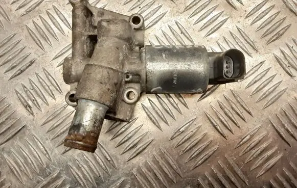Opel Astra H EGR valve 55556720
