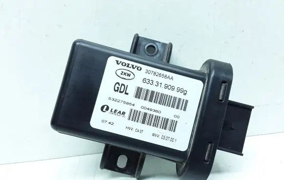 Volvo V70 Light module LCM 6333190999G 30782658AA