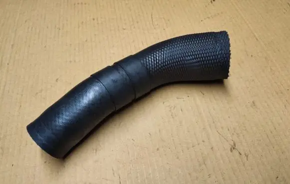 Jeep Grand Cherokee (WJ) Intercooler hose/pipe 52079980AA
