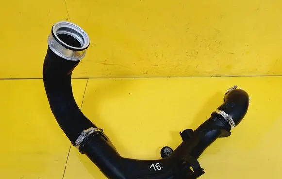 Intercooler hose/pipe