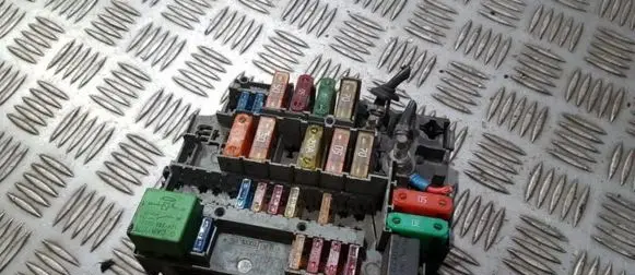 Citroen Xsara Picasso Fuse box set 9628024480