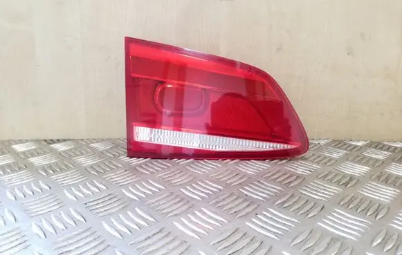 Volkswagen PASSAT B7 Tailgate rear/tail lights 3AF945093R