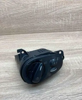 Ford Focus Light switch 98AG13A024BG 04052513