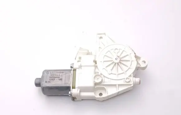 Mercedes-Benz GLS X166 Front door window regulator motor A1669060201