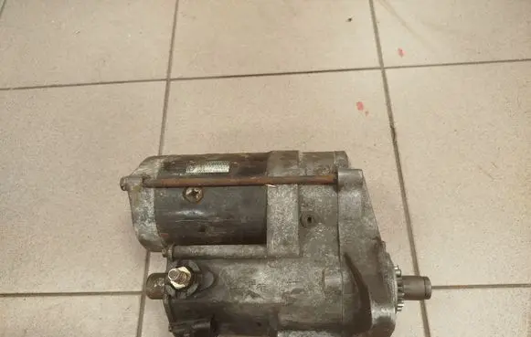 Toyota Land Cruiser (J120) Starter motor 2810030070 4280001370