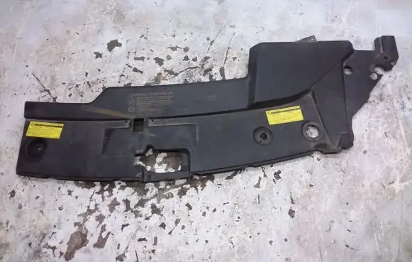 Toyota Avensis T250 Engine bonnet/hood lock trim molding 5314105030