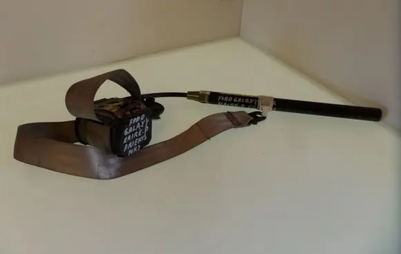 Ford Galaxy Front seatbelt 7M0857705C 95VW611B09