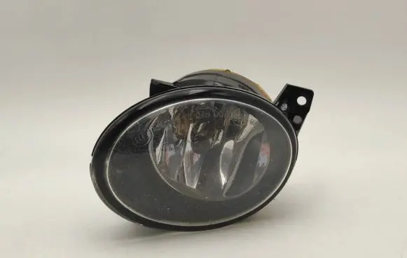 Volkswagen Touran I Front fog light 5K0941699A 01015101