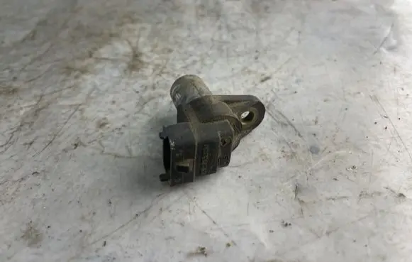Ford Focus Camshaft position sensor A0031539728